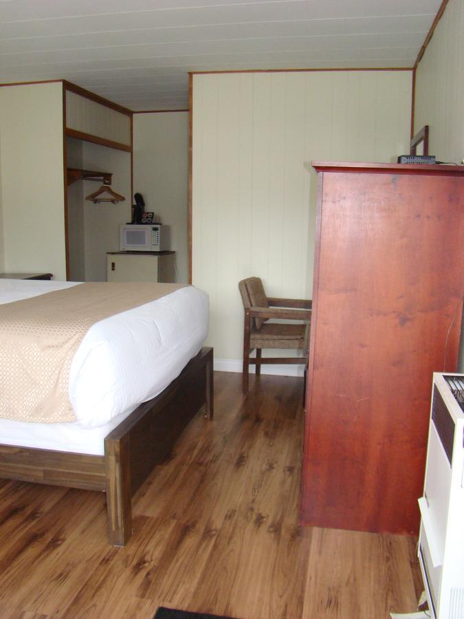 Paddock Inn โคลแมน ภายนอก รูปภาพ